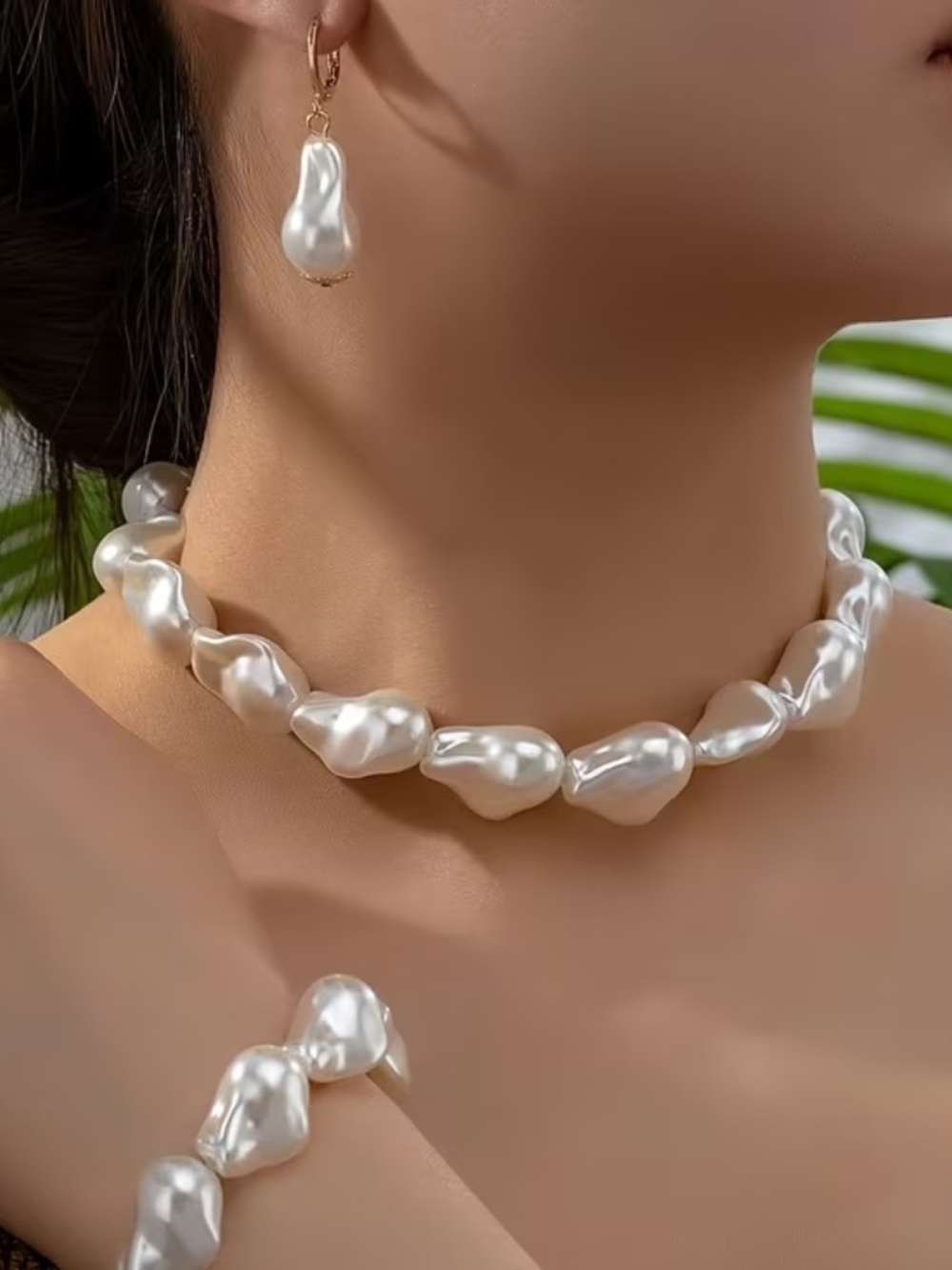 Gold Tone Pearl Choker Necklace Bracelet and Drop Earring Set